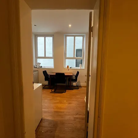 Idyllische Altbauwohnung Mit Vielen Schlafmoeglichkeiten Apartman