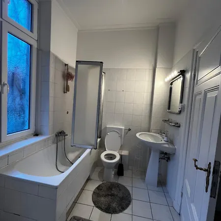 Idyllische Altbauwohnung Mit Vielen Schlafmoeglichkeiten